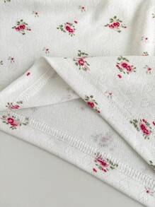 SHEIN Unity Women's Ditsy Floral Lace Patchwork Cropped Camisole With Padding, Slim Fit, Spring/Summer. Vacation Style. - White - View 6