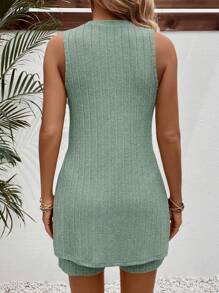 SHEIN 2pcs/Set Maternity Solid Color Round Neck Side Slit Hem Tank Top & Adjustable Waist Shorts Casual Outfits - Mint Green - View 2