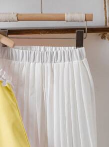 SHEIN Bộ 2 món cho bé gái áo yếm họa tiết hoa 3D màu tương phản và quần xếp ly - Màu vàng - Xem 3