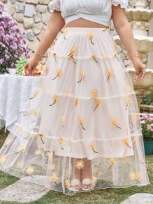 SHEIN VCAY Plus Size Women's Elastic Waist Mesh Embroidery Patchwork A-Line Skirt,Beige,Summer,Boho,Vacation,Wedding Guest,Holiday, Floral Garden Brunch - Beige - View 6