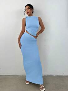 Flirla Set de 2 piezas con camiseta corta con twist en la espalda y falda, elegante