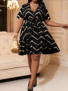 SHEIN Lady 秋冬优雅派对通勤办公彩色编织金属重叠领喇叭腰带中长短袖大码连衣裙优雅套装女士连衣裙