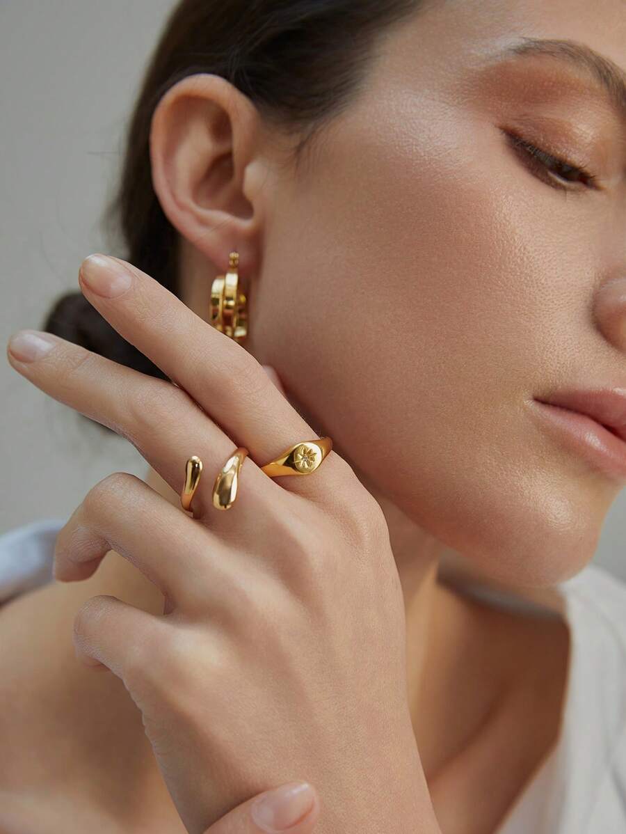 Nuevo anillo de mujer de moda con chapeado de oro de 18K no al vacío y diseños únicos variados, con diamantes incrustados y que no se descolora