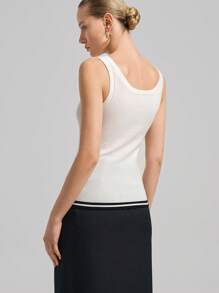 Ontre 2025 新款时尚无袖女式金属装饰针织背心，黑白，都市通勤风格，拼色柔软针织毛衣背心，女士，春夏