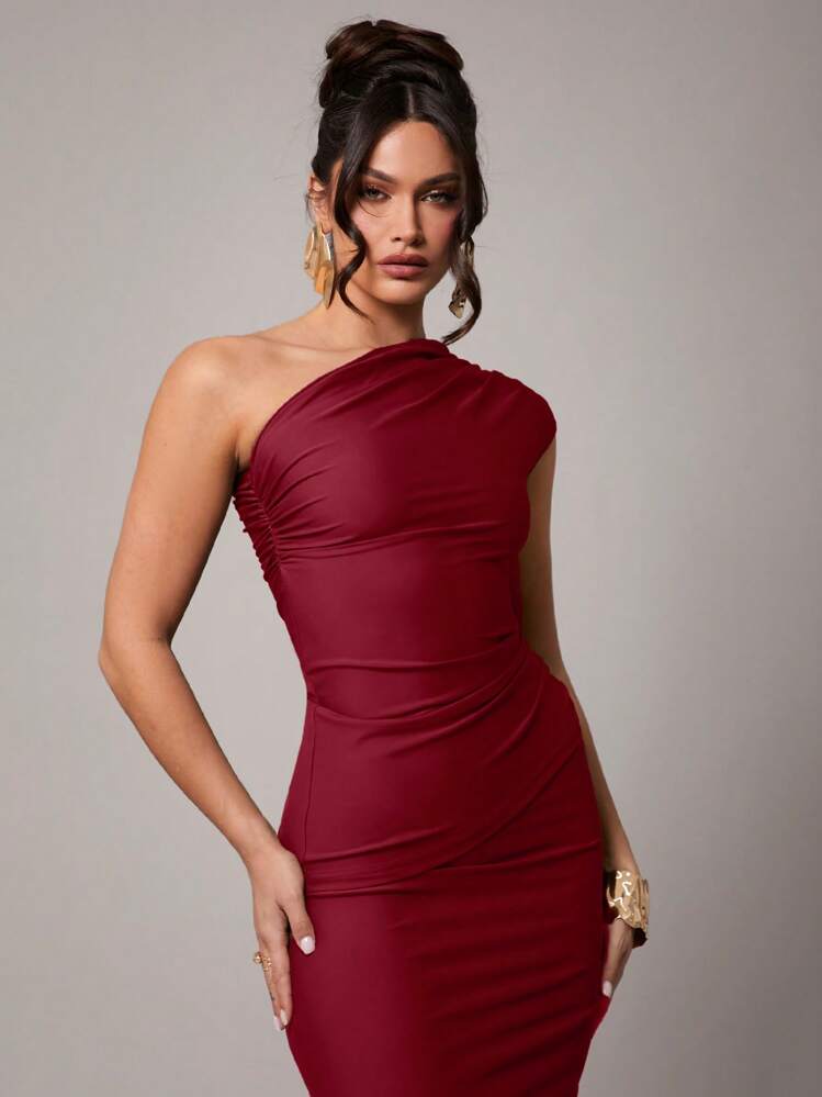 Silquee Top tipo tank de uso casual, romántico y elegante para una cita de San Valentín, con diseño de hombros oblicuos, ajuste ceñido, dobladillo asimétrico en tela elástica de punto de unicolor gris-marrón - Burdeos - Añade 6