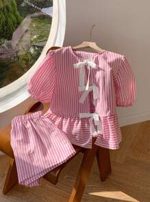 Comfortcana 大码女式条纹蝴蝶结装饰上衣和短裤两件套，休闲夏季服装