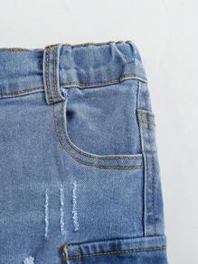 SHEIN Young Boys Summer Street Cool Washed Ripped Frayed Slim Fit Blue Denim Short ,Kids Spring/Summer Clothes Streetwear Outfits And Daily Wear Outfits - Light Wash - View 4