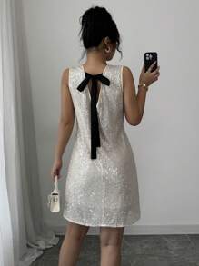 Chiquease 优雅香槟色亮片露背无袖短款上衣 A 字裙 - 香檳色 - 查看 2