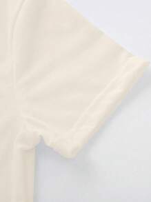 Flirla Plus Size Casual Minimalist Butterfly Print Short Sleeve T-Shirt - Apricot - View 3