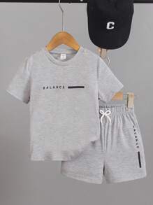 SHEIN Young Boy Letter Print Short Sleeve T-Shirt And Shorts Two Pieces Set