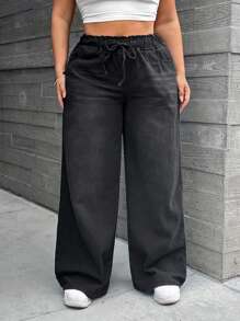 SHEIN ICON 大尺碼女性鬆身休閒牛仔長褲，設有腰部束帶和側口袋