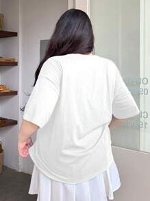 Dazy Plus Plus Size Loose Fit Round Neck 3D Butterfly Print Short Sleeve T-Shirt Summer Cute Top Oversized T-Shirt, Graphic Tee, Teacher - White - View 2