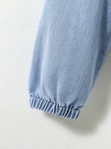 牛仔青少年男孩休闲学院风户外运动 COOL MAX 纯棉牛仔连帽衫上衣和工装牛仔短裤牛仔两件套服装，带拉链开合和贴片细节。 - 淺色水洗藍 - 查看 6