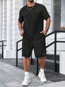 Manfinity Homme 2 件套大码男士休闲纯色短袖 T 恤和短裤套装，夏季服装套装，舒适服装