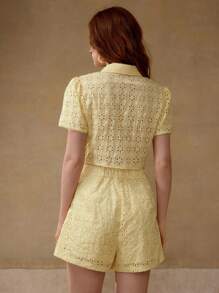 MOTF PREMIUM 孔眼刺绣纽扣上衣 & 斜口袋短裤 - 黃色 - 查看 4