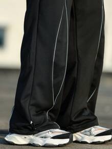 Manfinity Hypemode Men's Fashion Street Sports Style Line Stitching Design Drawstring Waist Pocket Straight Loose Sweatpants, Men's Loose Sweatpants, Foot Drawstring Design Can Be Used As Tapered Pants, Suitable For Daily Wear, Going Out, School, Meeting Friends. Can Be Given To Friends, Boyfriends, Sons.Men's Solid Color Sports Pants