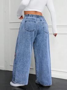 SHEIN EZwear Plus Size Heart Print Loose Denim Jeans - Light Wash - View 2