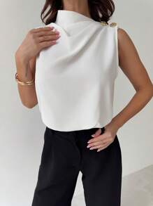 Firerie Damen elegante asymmetrische Rüschenkragen ärmellose Metallknopf anliegende weiße Büro-Pendler-Bluse, Top für Frühling/Sommer Alltagskleidung