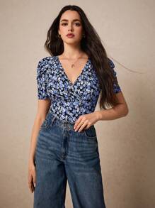 Poéselle 女士花卉印花裹身 V 领短袖修身 T 恤