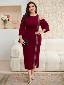 Modelyn Plus Size Elegant Rhinestone Decor Open Shoulder Split Dress - Burgundy - View 5