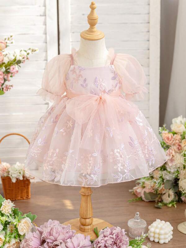 SHEIN Glamorique Kids Baby Girl Tulle Embroidered Bow Puff Sleeve Princess Dress Princess Dress For Baby Girls Occasion Baby Girl Dresses Toddler Elegant Dress Princess Dress Baby Girl Baby Girl Dress Party Flower Girl Dress Baby Girls Partywear