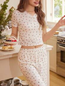 SHEIN Pigiama a 2 pezzi per ragazze adolescenti, composto da top a maniche corte con scollo a V e pantaloni, in tessuto minimale e colorato con motivo farfalla, confortevole e ignifugo