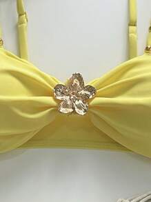 SHEIN Swim 2pcs/Set Women Beach Summer Outfits, Solid Color Spaghetti Strap Beaded Flower Metal Decor Bikini Set - Yellow - View 5