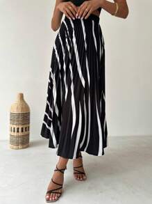 SHEIN Privé Falda larga plisada de línea A con patrón blanco y negro, elegante para el uso diario, negocios, verano, festival de música, graduación, conmutación, vacaciones, fiesta de bienvenida, vacaciones de verano, elegante falda larga para ir al trabajo