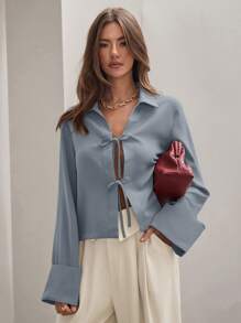COSMINA Camisa de trabajo casual de uso diario de manga larga con nudo delantero de color caqui liso, estilo minimalista para mujer