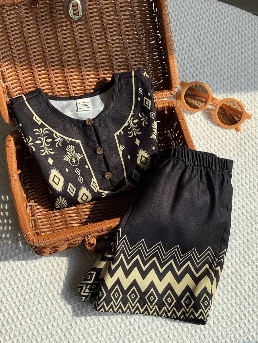 SHEIN 2pcs Set Baby Boys/Girls Traditional Pattern Round Neck Short Sleeve Pullover Top And Elastic Waist Shorts - Multicolor - View 1