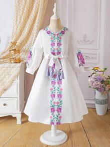 SHEIN Young Girl Abaya Kaftan Jalabiya Tunic, Indigenous Conservative Outfit, Rose Retro Print, Holiday Casual Fashion Waist Strap Tassel Pendant Dress