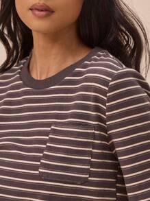 MUSERA 柔软触感圆领前袋短袖条纹T恤，90年代春夏街头风 - 彩色 - 查看 2