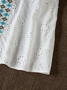 SHEIN LUNE Camisa de manga corta con tallas grandes, casual, para vacaciones, con decoración de cinta bordada y calada - Blanco - Ver 6