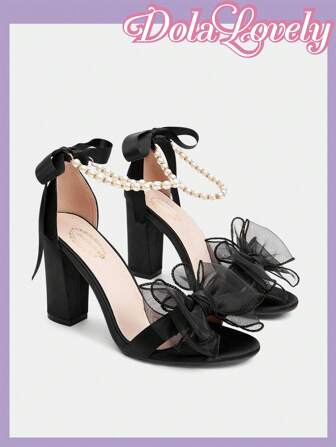 Dola Lovely Damen neue modische Lolita Stil niedliche Schleifenperle Seide Band gebundene Hochzeitsparty weiße Dicke Absatz Sandalen
