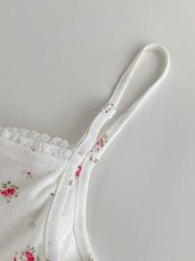 SHEIN Unity Women's Ditsy Floral Lace Patchwork Cropped Camisole With Padding, Slim Fit, Spring/Summer. Vacation Style. - White - View 4