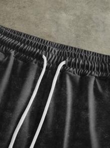 AXEPEAK Street Style Men's Oversized T-Shirt Set With Flame, Acid-Washed, Character And Star Pattern Summer Outfit - Multicolor - View 3