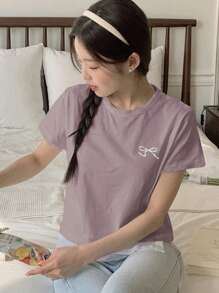 DAZY 女式短袖 T 恤，带蝴蝶结刺绣圆领夏季图案 T 恤