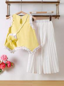 SHEIN Bộ 2 món cho bé gái áo yếm họa tiết hoa 3D màu tương phản và quần xếp ly - Màu vàng - Xem 2