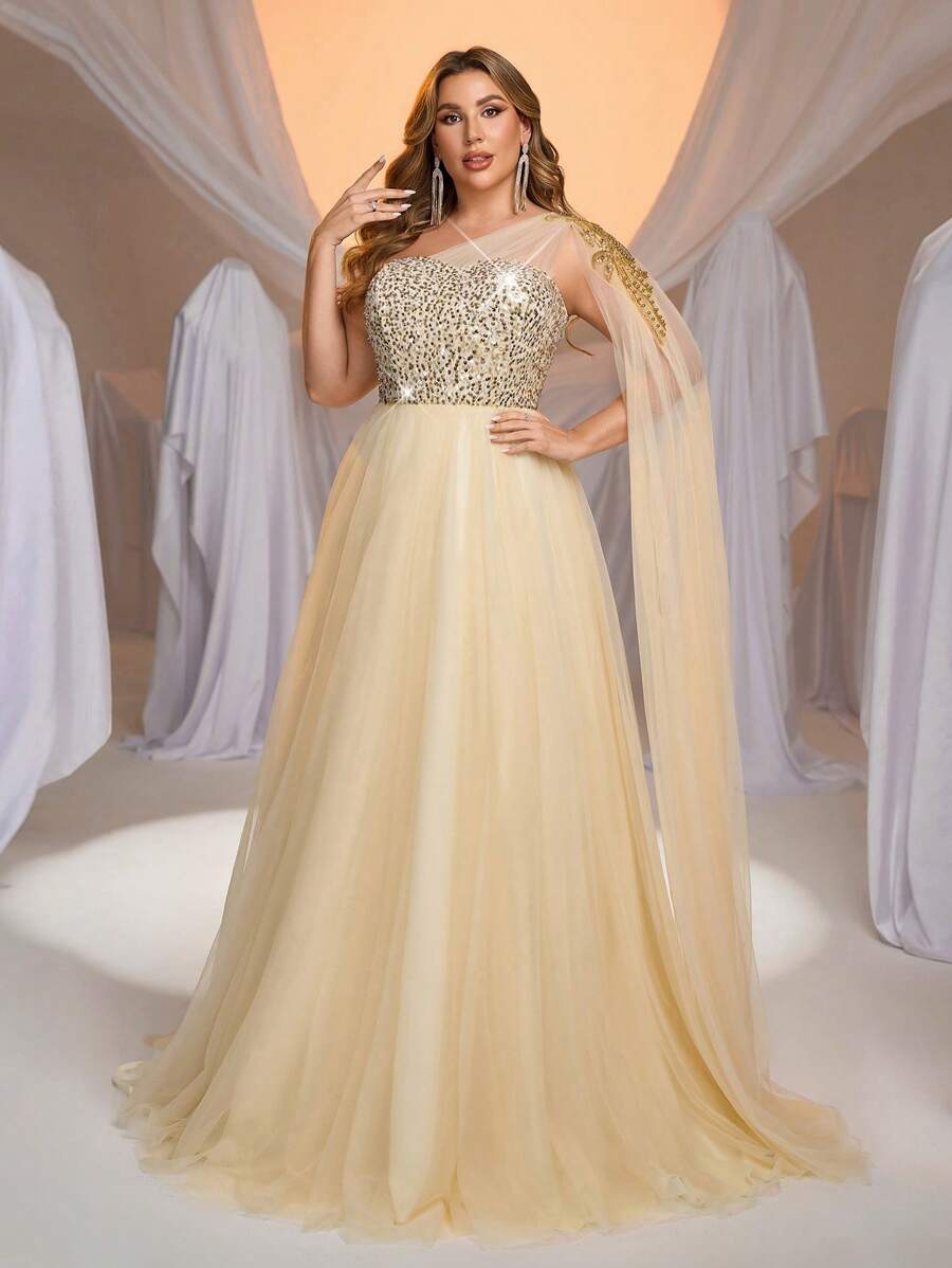 SHEIN Belle Robe de soir?�e ?�l?�gante, glamour et romantique grande taille en tulle beige d?�grad?� 