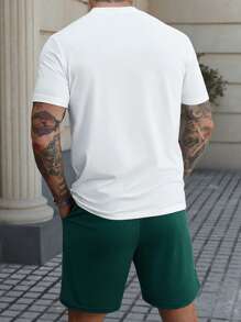 Manfinity Homme 2pcs/Set Men's Lucky Clover Print T-Shirt And Shorts Set  ,St. Patrick's Day Four-Leaf Clover Print Short-Sleeved T-Shirt Set  Outfits Husband  And Boyfriend Gifts For Friends - Multicolor - View 2