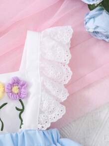 SHEIN Conjunto de 2 piezas de body con diadema para bebé niña, de nueva llegada para primavera-verano, con diseño floral hueco bordado en contraste de color blanco y azul, apropiado para uso diario y vacaciones de primavera-verano - Azul - Ver 3