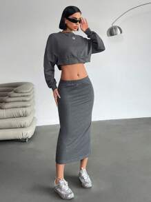 SHEIN Cottnline طقم مريح يتكون من بلوزة عنق طاقم من القطن ونمط مخملي مرن مع تنورة قلم - رمادي - مشاهدة 1