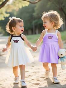 SHEIN 2 Pack Baby Mädchen Mode Niedliches gestricktes Schmetterling Muster Colour Block Lässig Weste Kleid Set