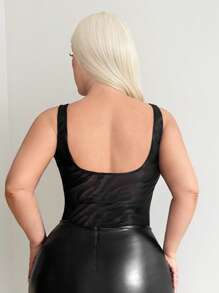 SHEIN SXY Plus Size Women Sexy Streetwear Gyanu Y2K Zebra Asymmetrical Mesh High-Slit Backless Deep U Bodysuit, Suitable For Everyday Wear, Date Night, Birthday, Bachelorette Party Outfit, Elegant, Casual, Shopping, Streetwear, Going Out, Easy To Match & Look Slim, Accentuate Your Body, Flatter The Figure - Black - View 7
