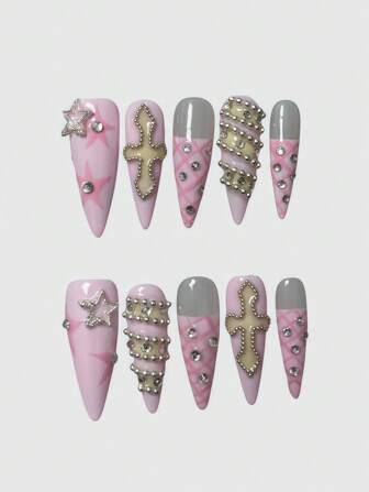 Kawaii Uñas postizas artesanales con estampado de cuadros, estrella metálica rosa y cruz, en estilo punk Y2K, para chicas dulces y atrevidas