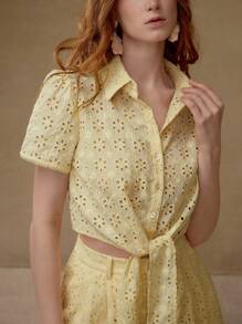 MOTF PREMIUM 孔眼刺绣纽扣上衣 & 斜口袋短裤 - 黃色 - 查看 8