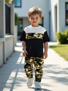 SHEIN Young Boy Camo Panel Top And Joggers Set
