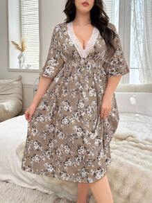 Plus Size Lace Cross V-Neck Floral Nightgown, For Fall, Cozy Outfit - Multicolor - View 4