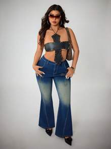 SHEIN ICON Jeans acampanados Y2K de talle alto con estampado de cruz, efecto desgastado y elásticos, tallas grandes - Azul lavado oscuro - Ver 5