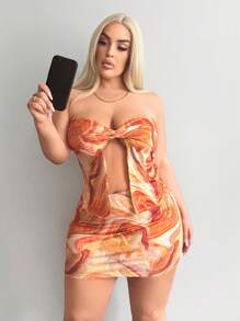 SHEIN SXY 2 pièces Ensemble Top bandeau et mini jupe taille haute tie-dye pour femmes grande taille, style de rue sexy. Convient pour le port quotidien, les sorties, les anniversaires, les enterrements de vie de jeune fille. Élégant, décontracté, pour le shopping, le streetwear, les sorties. Facile à assortir, affinant la silhouette, mettant en valeur la morphologie. - Multicolore - Voir 3